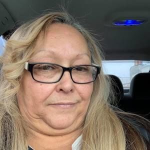 Meet your Posher, Yolanda